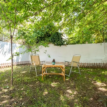 Flat With Garden Close To Coast In Uskudar * Istanbul
