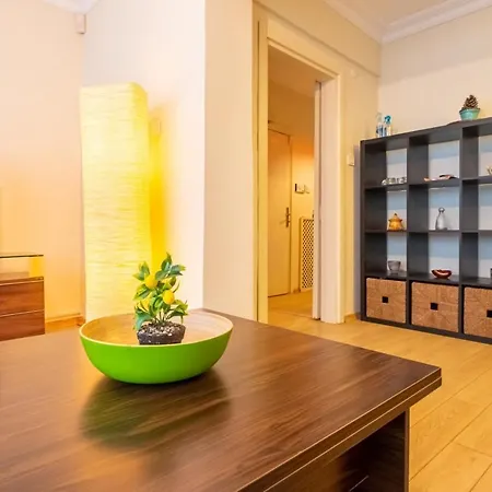 Apartment Flat With Garden Close To Coast In Uskudar *